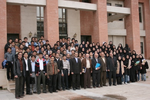 عکس دستجمعی دانشجویان رشته مدیریت اردیبهشت 1386 - 3