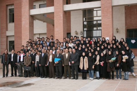 عکس دستجمعی دانشجویان رشته مدیریت اردیبهشت 1386 - 2
